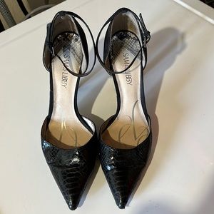Super cool spiky-heeled heels. Size 11